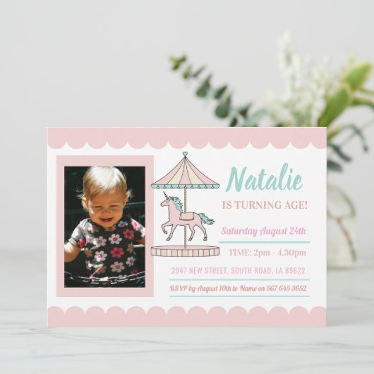 ユニコーンの回転木馬の誕生日の招待状のピンクの写真 招待状 (スタンド正面)