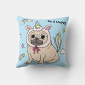 ユニコーンの帽子が付いている戸惑ったパグ クッション (裏面)