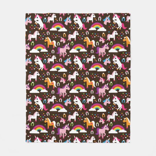 ユニコーンの虹は背景の馬をからかいます フリースブランケット (正面)