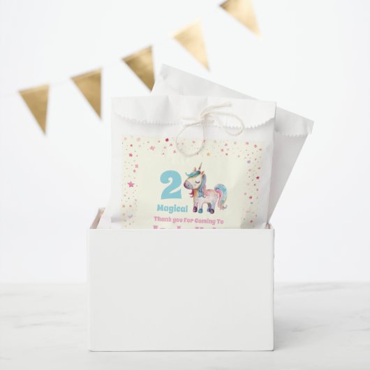 ユニコーンの魔法の2歳の誕生日パーティー フェイバーバッグ (パーティー)