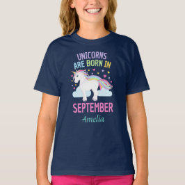 ユニコーンは9月のパーソナライズな名前で生まれます Tシャツ