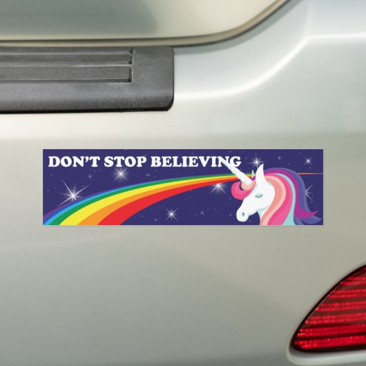 ユニコーンは""バンパーステッカーを信じることを止めません バンパーステッカー (車上)
