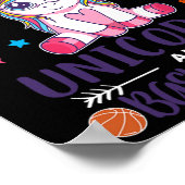 ユニコーンやバスケットボールが大好きな女の子 ポスター (角)