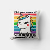 ユニコーンを乗り越える クッション (正面)