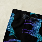 ユニコーンスパークルスアクアブルーグラデーションパターンモノグラム ビーチタオル (インサイチュ)