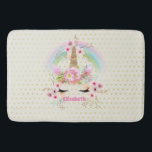 ユニコーンピンクの金ゴールドグリッタールックメイドガールズフローラ バスマット<br><div class="desc">女の子ユニコーン名前ピンク金ゴールドグリッター実在(グリッターではない)虹の贈り物。娘を追加し、女の子の名前このピンクと金ゴールドかわいらしユニコーンの顔ボホの花と虹のギフト品飾品。このコレクションでは、寝室、バスルーム、子供部屋、遊び場のための部屋の装飾を見つけるあなたの小さなプリンセスのために必要なピンクとユニコーンのすべての事を愛する。年齢や名前は必要に応じて追加できる。</div>
