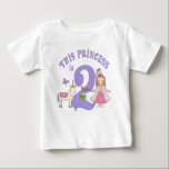 ユニコーンプリンセス2nd Birthday ベビーTシャツ<br><div class="desc">2番目の誕生日かわいい王女のピンク、ユニコーン、カエルと蝶、文字"このプリンセスは2"紫で。</div>
