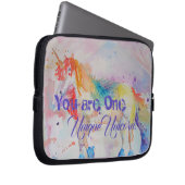 ユニコーンユニークだ！女の子ピンクのユニコーン ラップトップスリーブ (正面右)