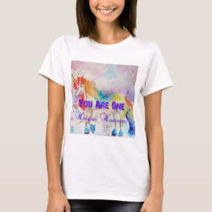ユニコーンユニークパープルウォーター色の女性Tシャツ Tシャツ