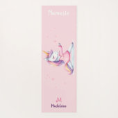 ユニコーンヨガポーズパステルピンクかわいい名前モノグラム ヨガマット (裏面)