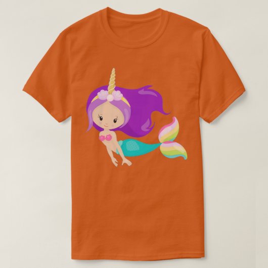 ユニコーン人魚かわいい人魚の紫色の毛のシェル Tシャツ (デザイン正面)