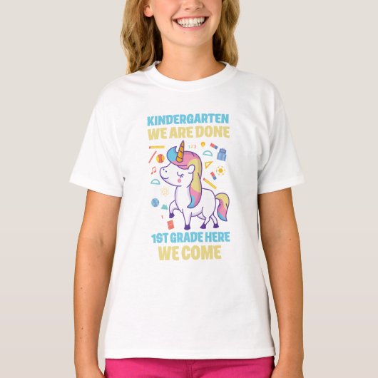 ユニコーン幼稚園卒業、1年生はここに Tシャツ (正面)
