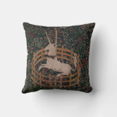 ユニコーン狩り中世アート – Unicorn Rests in Garde クッション (裏面)