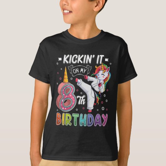 ユニコーン空手8歳の誕生日おめでとうテコンドー Tシャツ (正面)