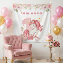ユニコーン1歳の誕生日ピンクの小さな女の子
