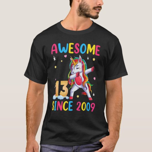 ユニコーン13誕生日女子13素晴らし服 Tシャツ (正面)