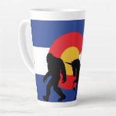 ユニコーン、ビッグフット、ジャッカロープ カフェラテマグ (左アングル)