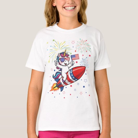 ユニコーン 7月4日 アメリカ国旗 ロケットと花火 Tシャツ (正面)