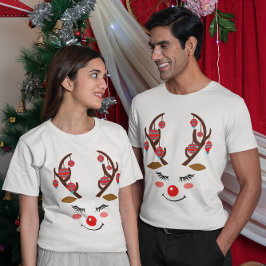 ユニセックス おしゃれな鹿の顔と角のオーナメント Tシャツ