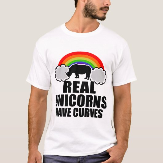ユニッ実在クはカーブを持つ Tシャツ (正面)