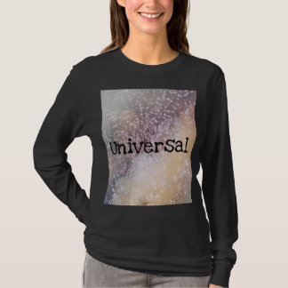 ユニバーサルデザインの黒い長袖シャツ Tシャツ