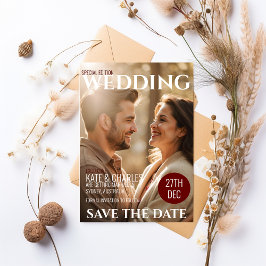 ユニークなカスタムマガジン風デザインのSave the date 招待状