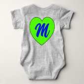 ユニークなフロント＆バックデザイン - 新生児名 ベビーボディスーツ (裏面)