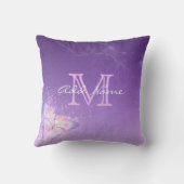 ユニークなモノグラムの紫色の蝶水彩画の女の子 クッション (裏面)