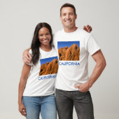 ユニークな岩の形成、カリフォルニア Tシャツ (ユニセックス)
