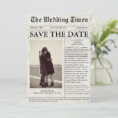 ユニークな新聞写真 ウェディング セーブ・ザ・デート 招待状 (スタンド正面)