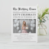 ユニークな新聞写真 25歳の誕生日お祝い 招待状 (スタンド正面)