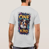 ユニークな犬の肖像画 鮮やかな色で Tシャツ (裏面)