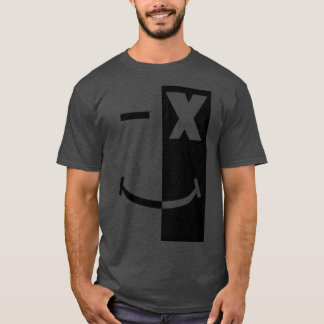 ユニークスマイリーフェイスヴィンテージグラフィックレトロ日本の Tシャツ