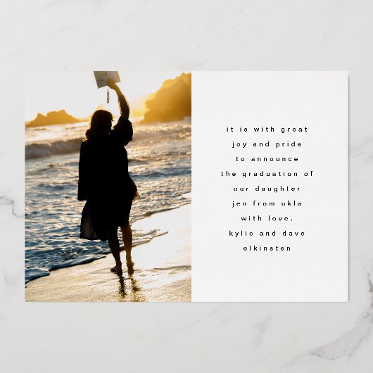 ユニークテンプレート写真実在金ゴールド卒業 箔招待状 (裏面)