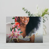 ユニークテンプレート写真実在金ゴールド卒業 箔招待状 (立ち正面)