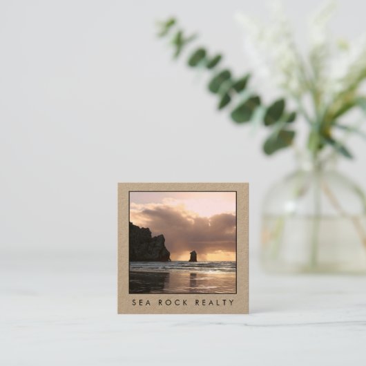ユニーク実在Estate Agentロックビーチ写真KRAFT スクエア名刺 (スタンド正面)
