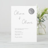 ユニーク灰銀ワックスシール結婚モノグラム 招待状 (スタンド正面)