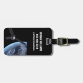 ユノ宇宙船の地球フライバイ中 ラゲッジタグ (正面横)