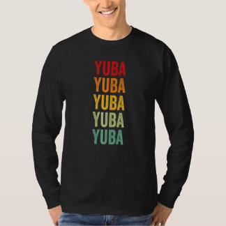 ユバ郡カリフォルニア虹のテキスト Tシャツ