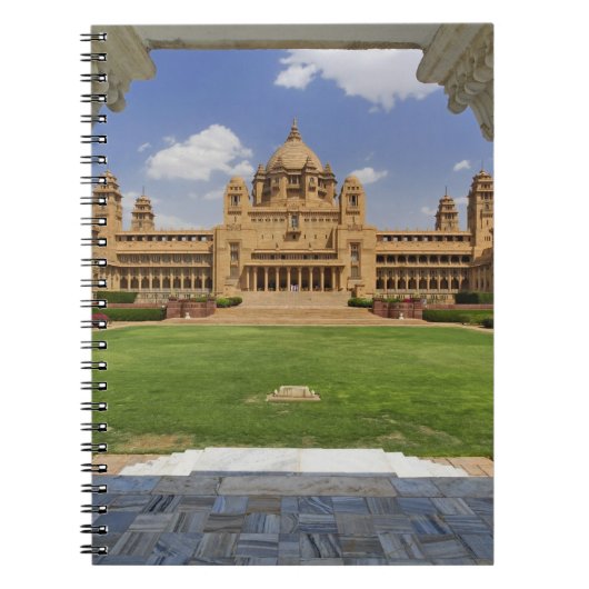 ユマイドバワンパレスホテルの背面 ノートブック (正面)