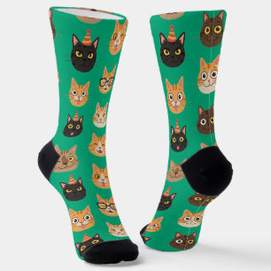 ユモアたっぷりの猫の顔のパターンがデザインされたクルーソックス ソックス