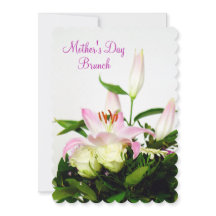 ユリ及びバラの花束の母の日のブランチ