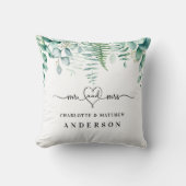 ユーカリのグリーンと森のフェンスと夫婦の名前 クッション (正面)