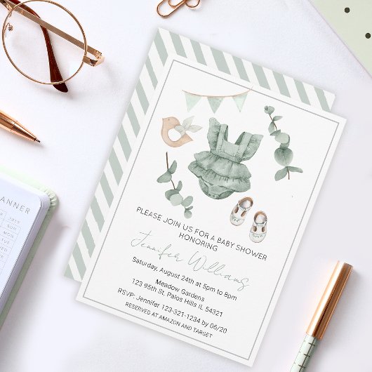 ユーカリのベビーガールの服シャワーの招待状 招待状