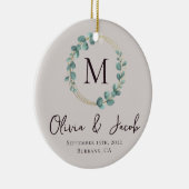 ユーカリプトゥスモノグラム結婚初めてのクリスマスの写真 セラミックオーナメント (右)