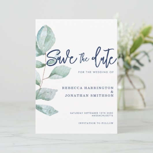 ユーカリミニマルプトゥス海軍ブルーウェディング日付を保存 招待状 (スタンド正面)