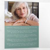 ユーカリ模様写真追悼事業 三つ折り招待状 (内部最初)