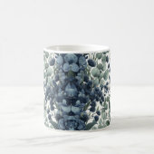 ユーカリ海軍の花の水色のフローラ枝 コーヒーマグカップ (中央)
