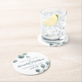 ユーカリ緑の水の色の葉ほこりっぽい青 ラウンドペーパーコースター (インサイチュ)