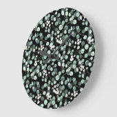 ユーカリ葉ス：白い花模様 ラージ壁時計 (傾斜)